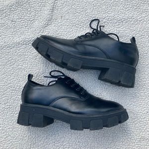 Madden Girl Black Platform Oxfords